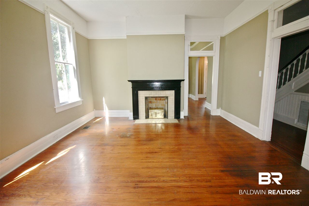 1703 Dauphin Street Mobile, AL 36604 - Photo 9 of 36