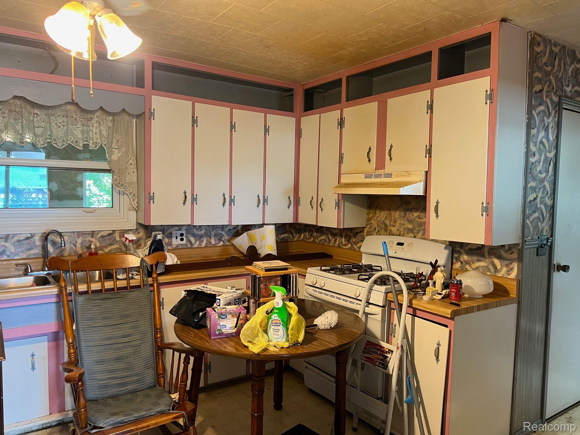 4876 Lake Pleasant Road North Branch, MI 48461 - Photo 9 of 23 Gallery Image 9