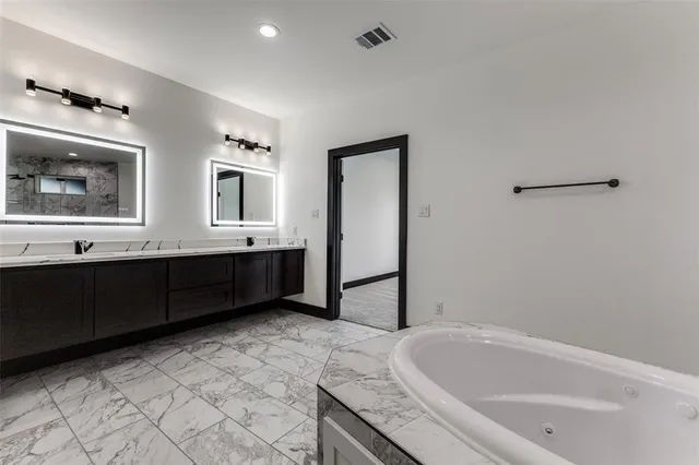 $574,900 | 18508 Hickory Circle, Kemp, TX 75143