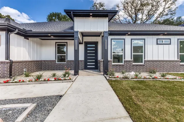 $574,900 | 18508 Hickory Circle, Kemp, TX 75143