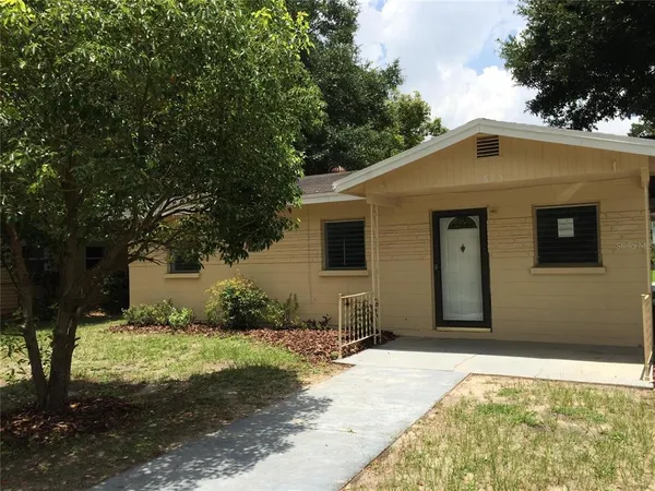 $1,095 | 1615 West 7th Street, Lakeland, FL 33805