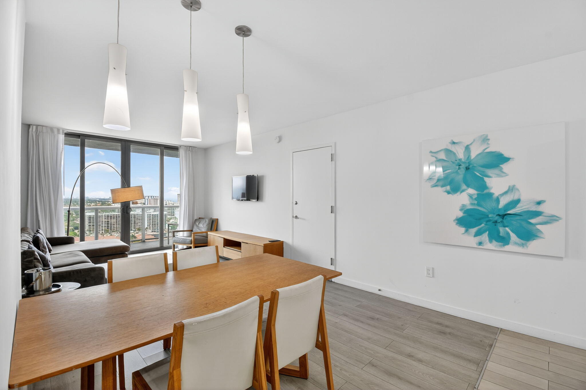 2602 East Hallandale Beach Boulevard, Unit R2210 Hallandale Beach, FL 33009 - Photo 14 of 107 15-web-or-mls-015_DSC_9210