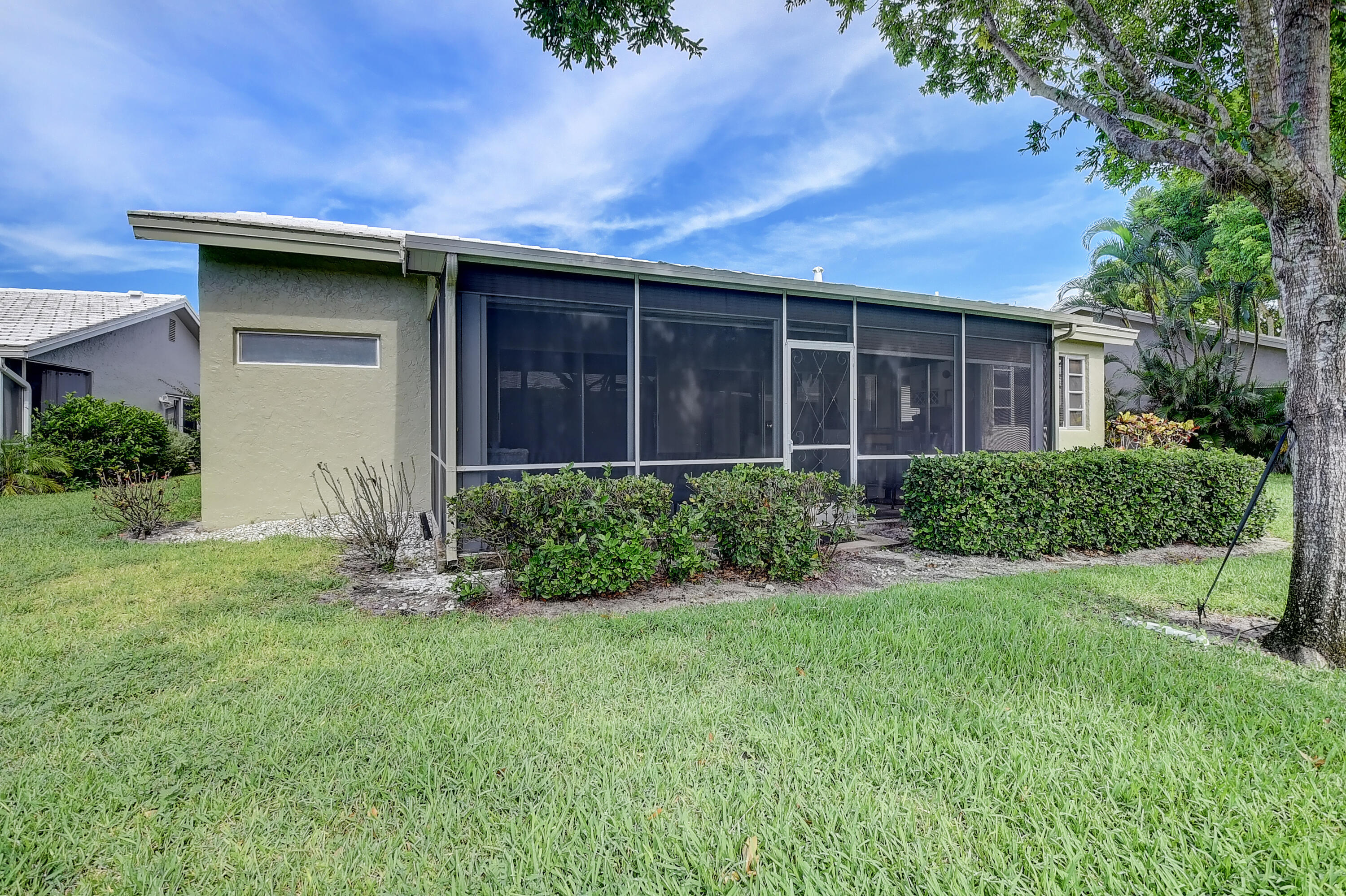 22352 Treetop Circle Boca Raton, FL 33433 - Photo 35 of 48 1 (31)