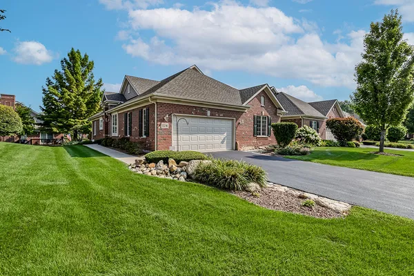 $575,000 | 13216 Greenleaf Trail, Palos Heights, IL 60463