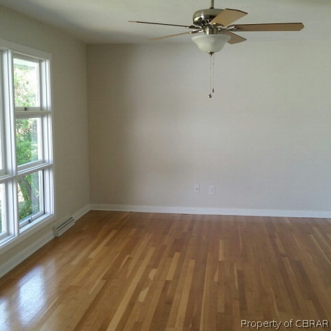 1611 Greate Road Gloucester Point, VA 23062 - Photo 4 of 7