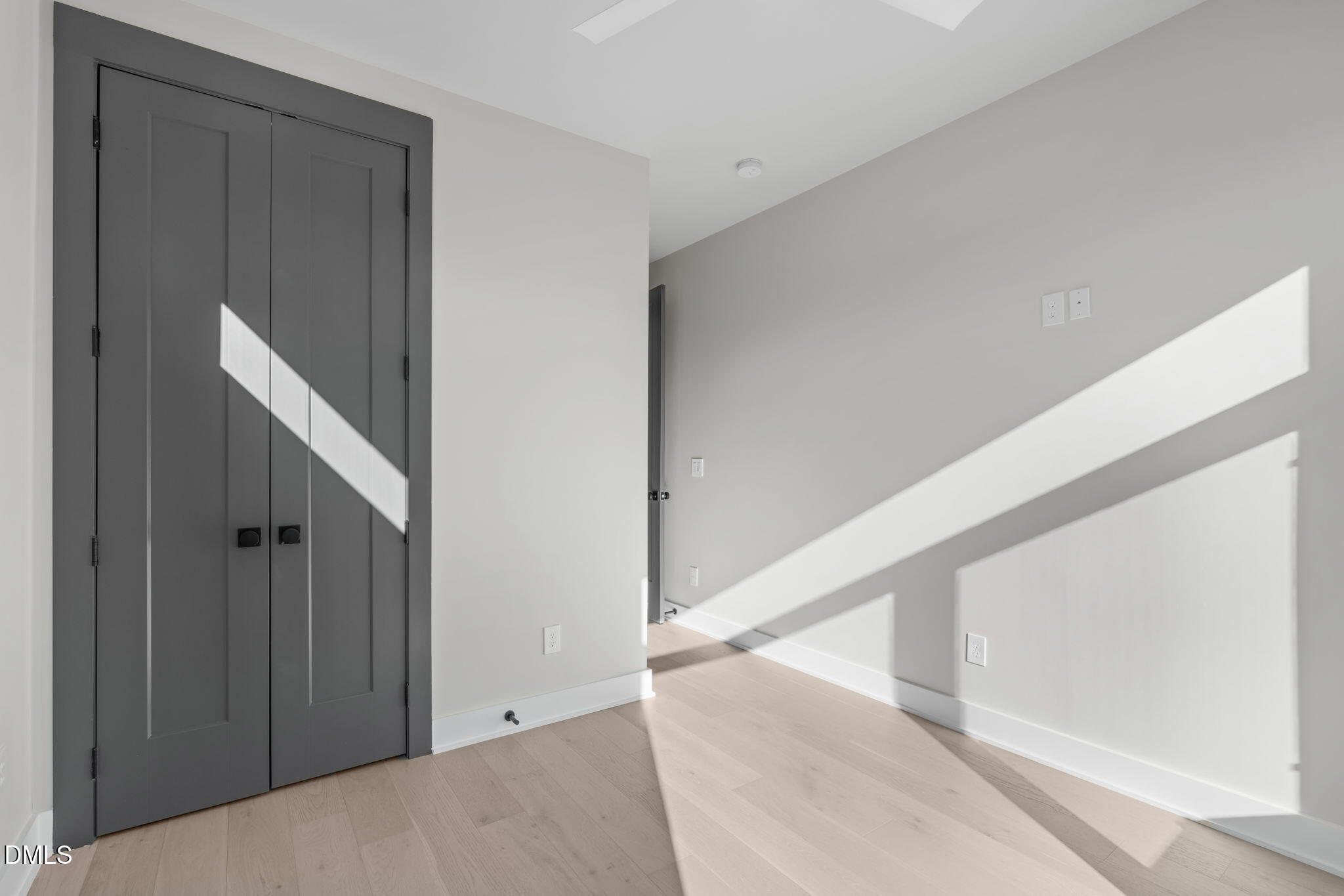 228 Woodsborough Place Raleigh, NC 27601 - Photo 20 of 59 a view of a hallway view with staircase