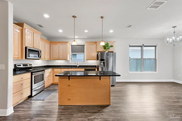 $2,000 | 10693 Trailblazer Way, Pensacola, FL 32506