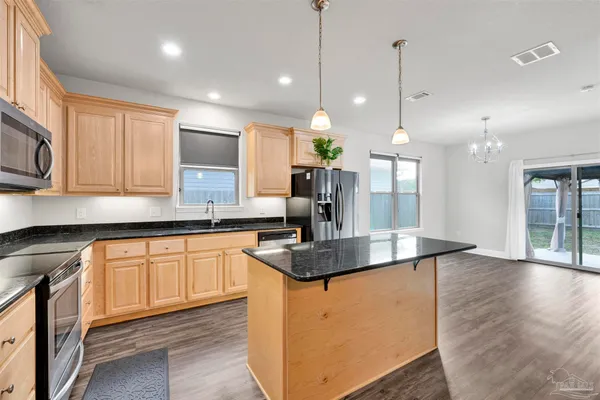 $2,000 | 10693 Trailblazer Way, Pensacola, FL 32506