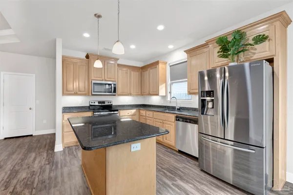 $2,000 | 10693 Trailblazer Way, Pensacola, FL 32506