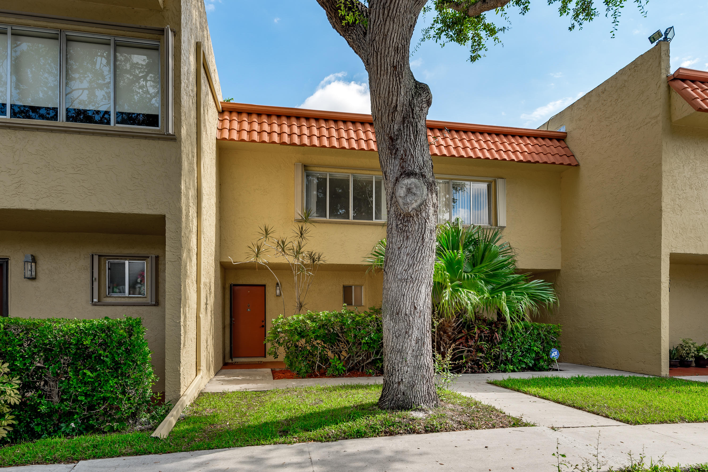 896 Southwest 9th St Circle, Unit 5 Boca Raton, FL 33486 - Photo 1 of 1 Home Front