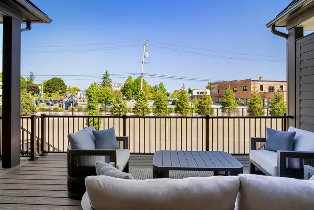 $1,374,890 | 668 Maple Street, Plymouth, MI 48170