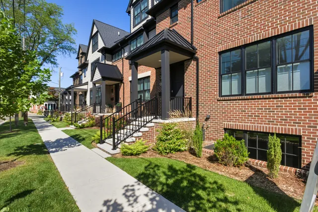 $1,374,890 | 668 Maple Street, Plymouth, MI 48170