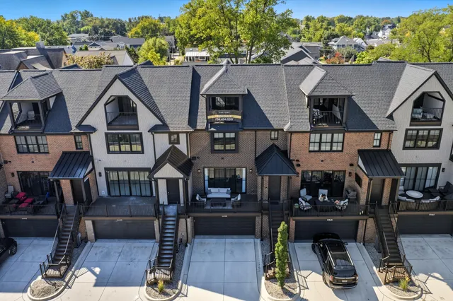 $1,374,890 | 668 Maple Street, Plymouth, MI 48170