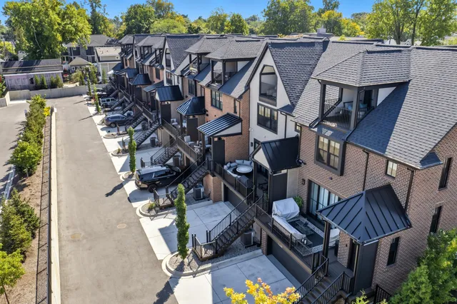 $1,374,890 | 668 Maple Street, Plymouth, MI 48170