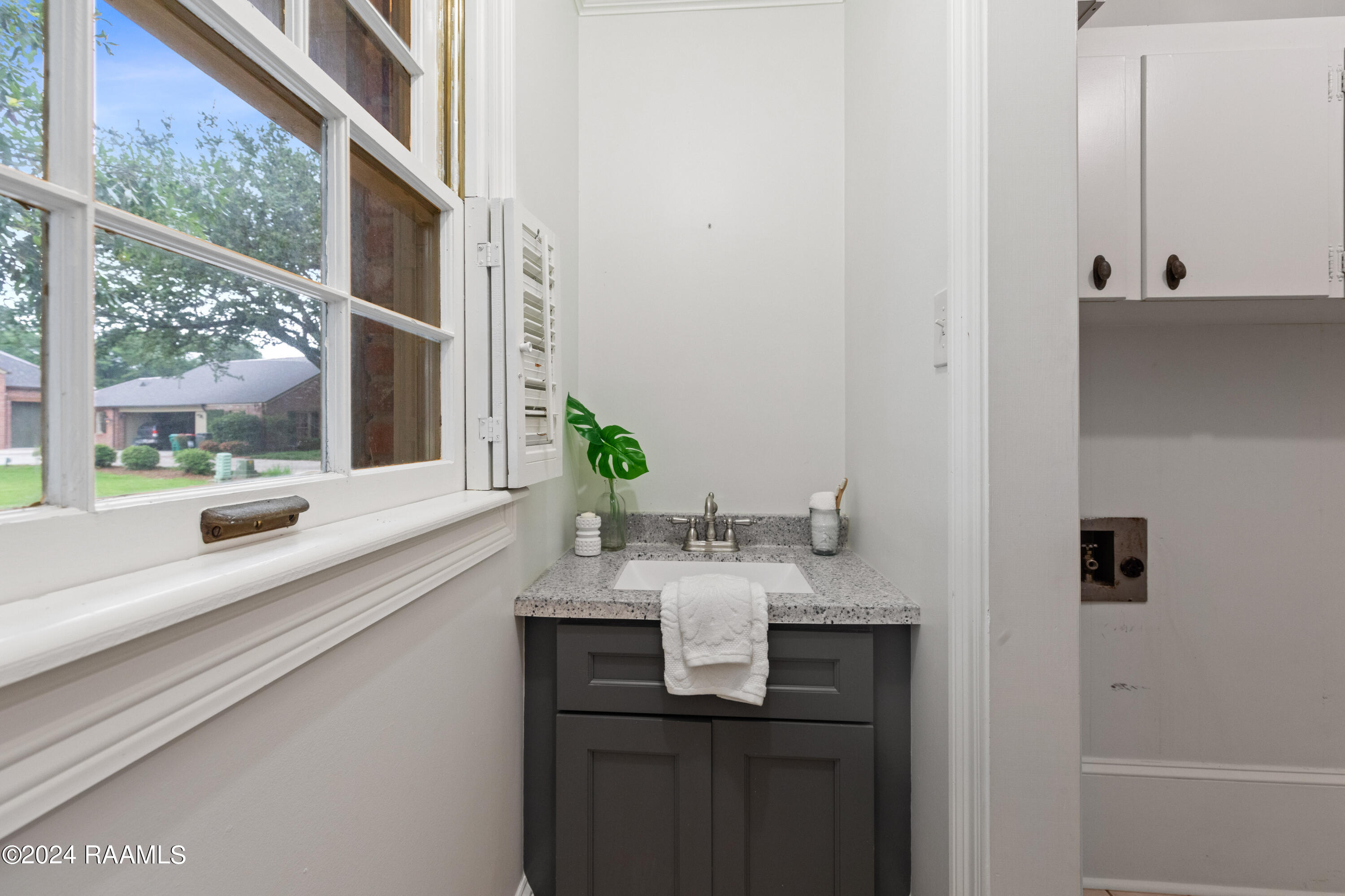 101 Stonehenge Road Lafayette, LA 70503 - Photo 26 of 48 101Stonehenge-85