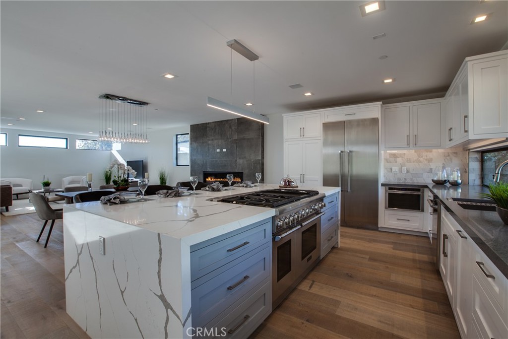 324 St Andrews Road Newport Beach, CA 92663 - Photo 12 of 26