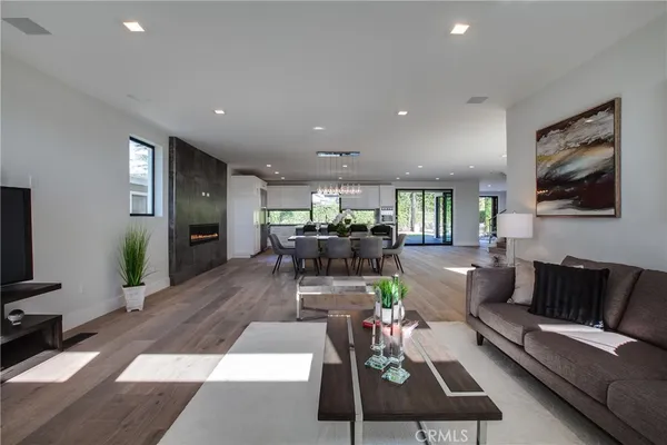 $25,000 | 324 St Andrews Road, Newport Beach, CA 92663