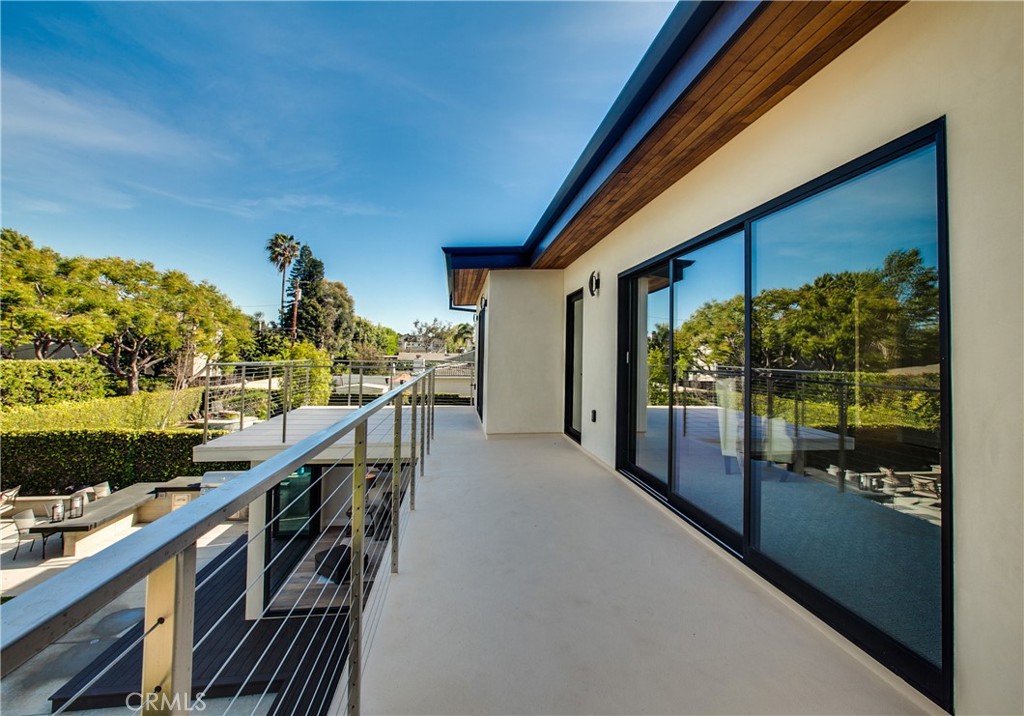 324 St Andrews Road Newport Beach, CA 92663 - Photo 16 of 18