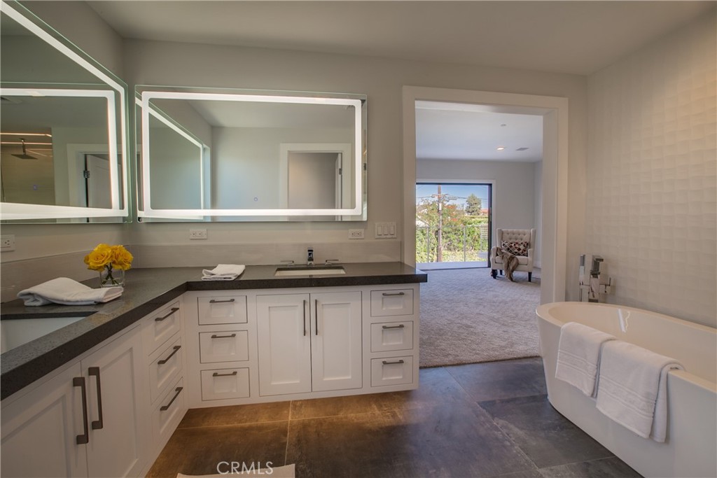 324 St Andrews Road Newport Beach, CA 92663 - Photo 23 of 26