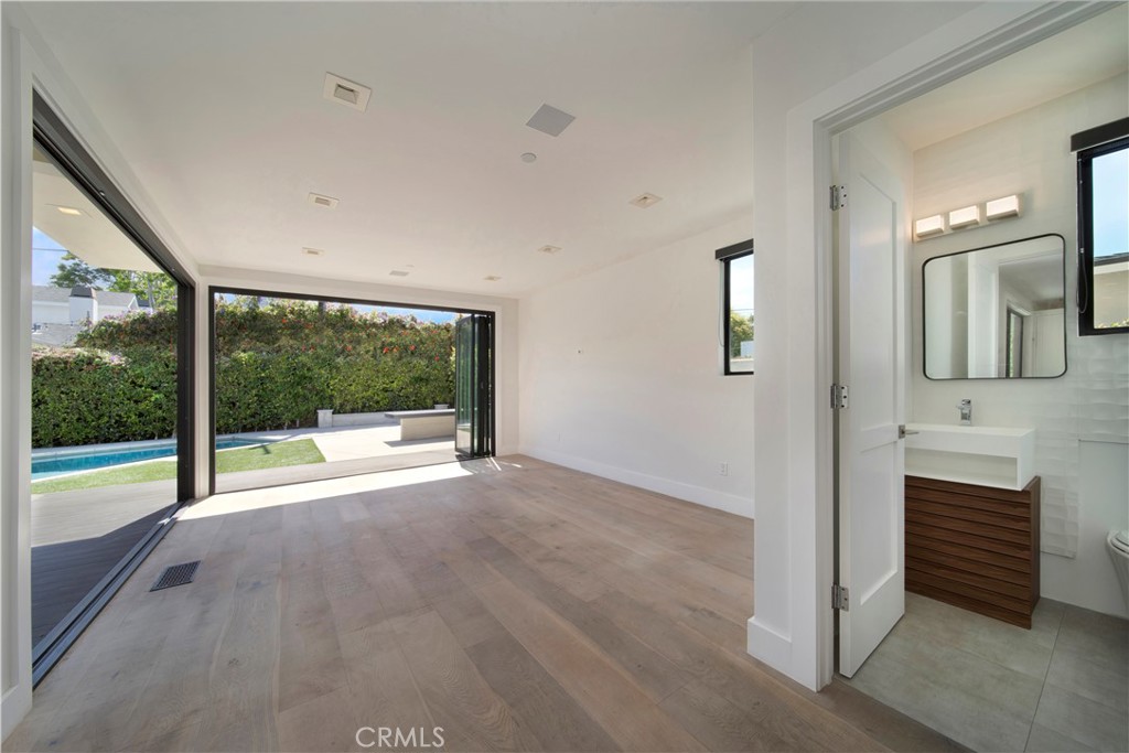 324 St Andrews Road Newport Beach, CA 92663 - Photo 9 of 18 OPEN FAMILY ROOM