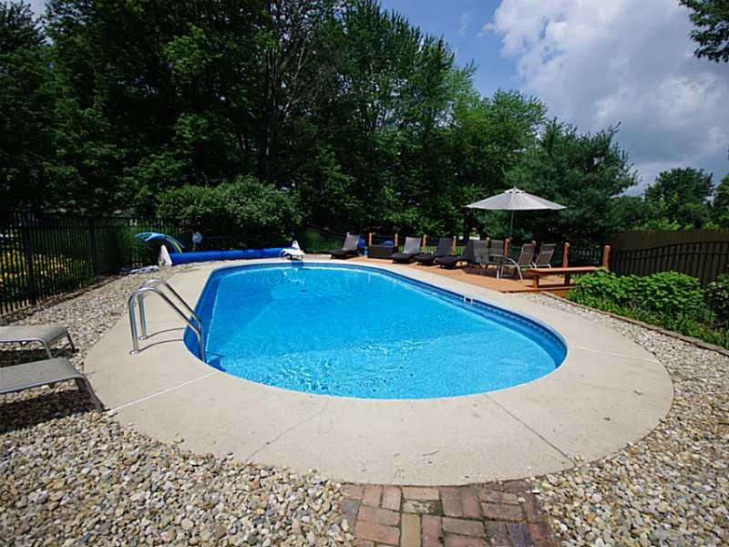 302 Leaning Tree Road Greenwood, IN 46142 - Photo 18 of 24 Gallery Image 18