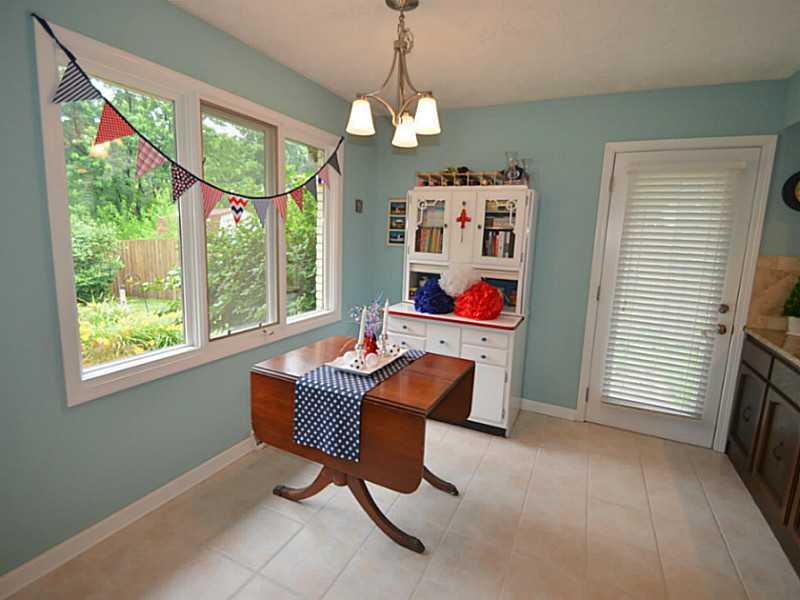 302 Leaning Tree Road Greenwood, IN 46142 - Photo 10 of 24 Gallery Image 10
