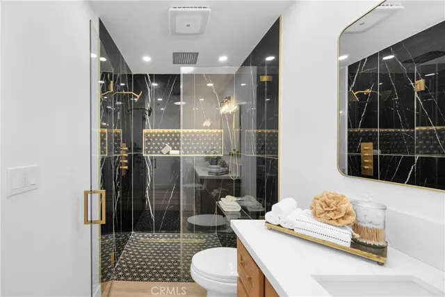 $1,199,000 | 338 South James Street, Orange, CA 92869