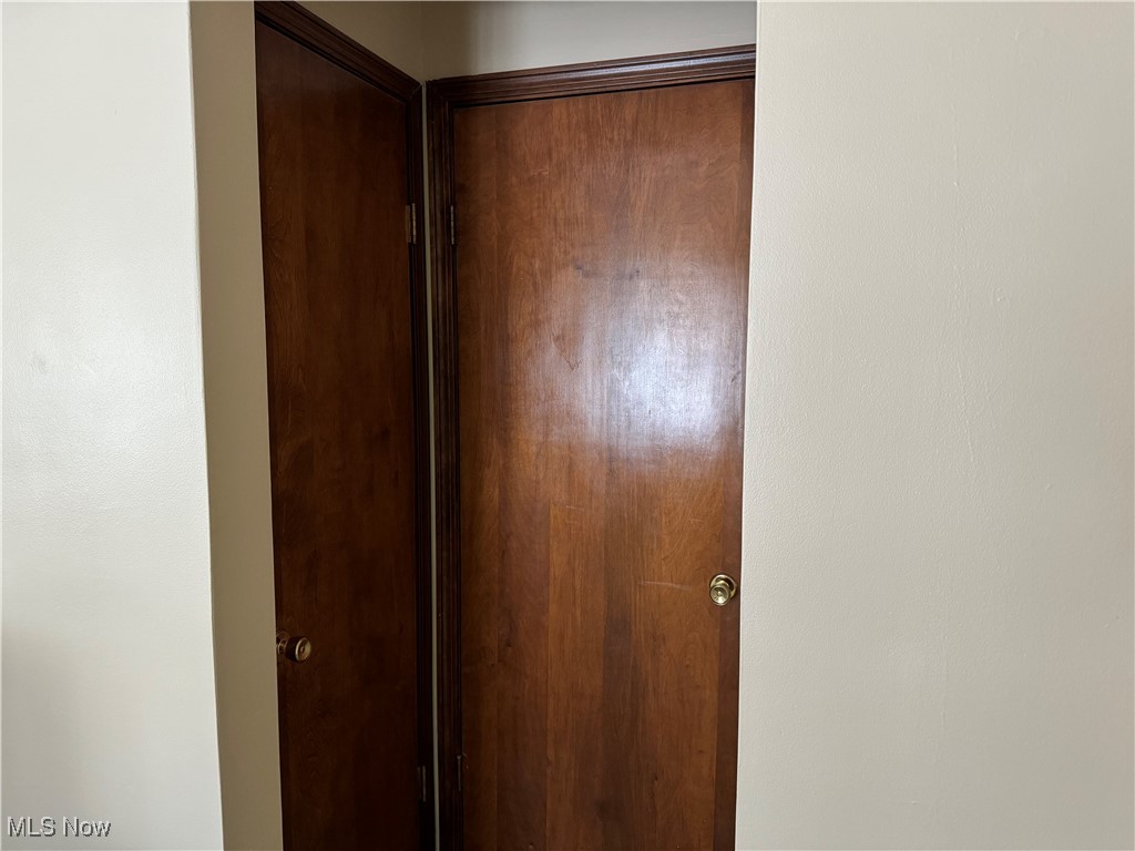 281 Shields Road Youngstown, OH 44512 - Photo 14 of 33 Closet
