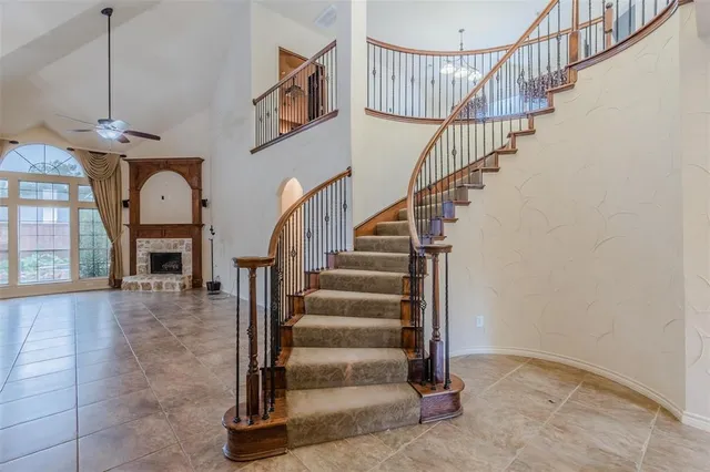 a view of entryway and hall