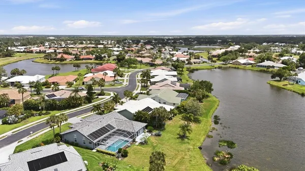 $585,000 | 1626 Liscourt Drive, Venice, FL 34292