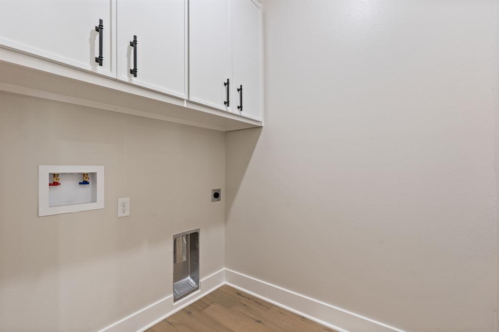 335 Perdanales Bullard, TX 75757 - Photo 11 of 37 a view of small space with wooden floor