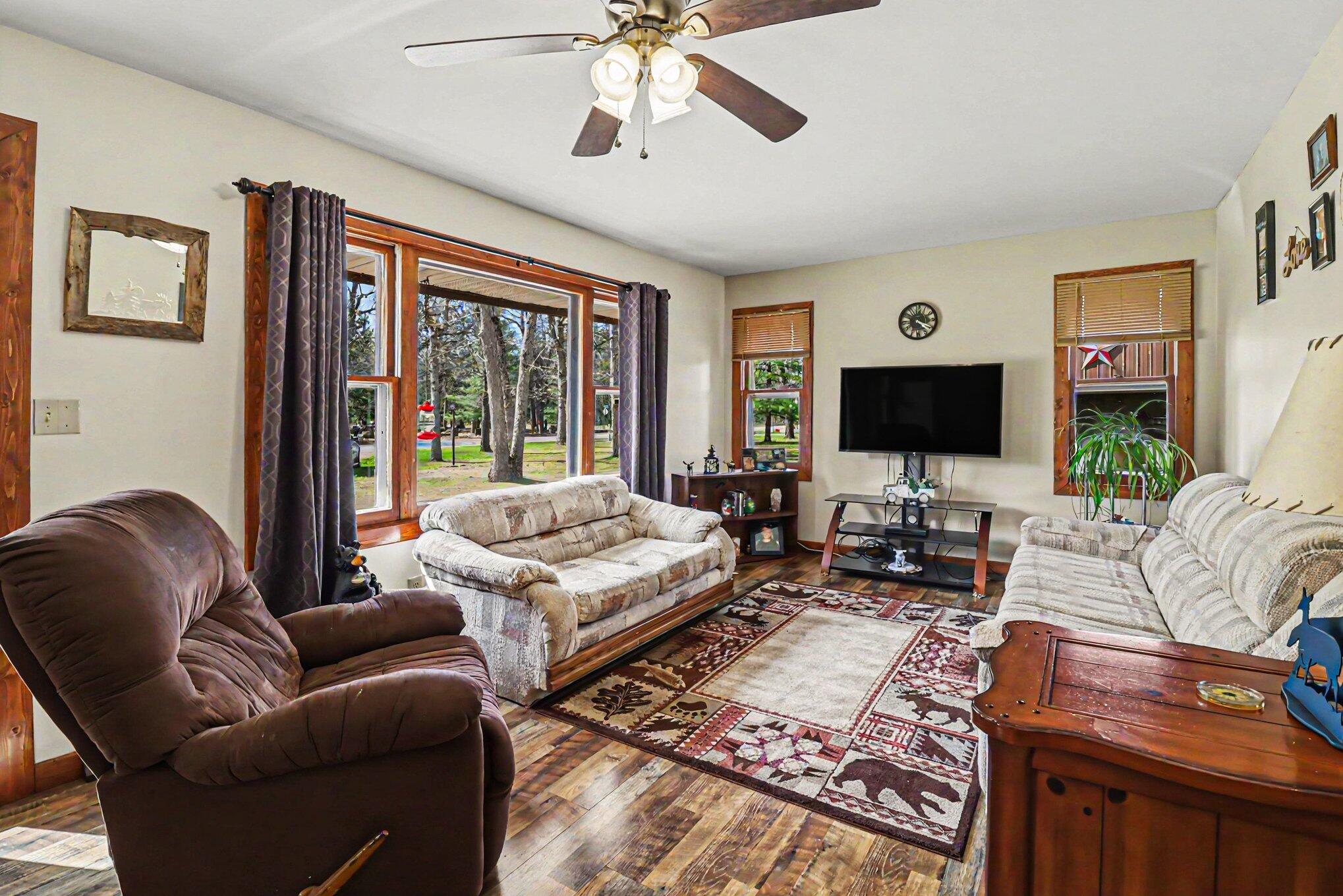 1430 South Walhalla Road Branch, MI 49402 - Photo 4 of 26 Living Room V3
