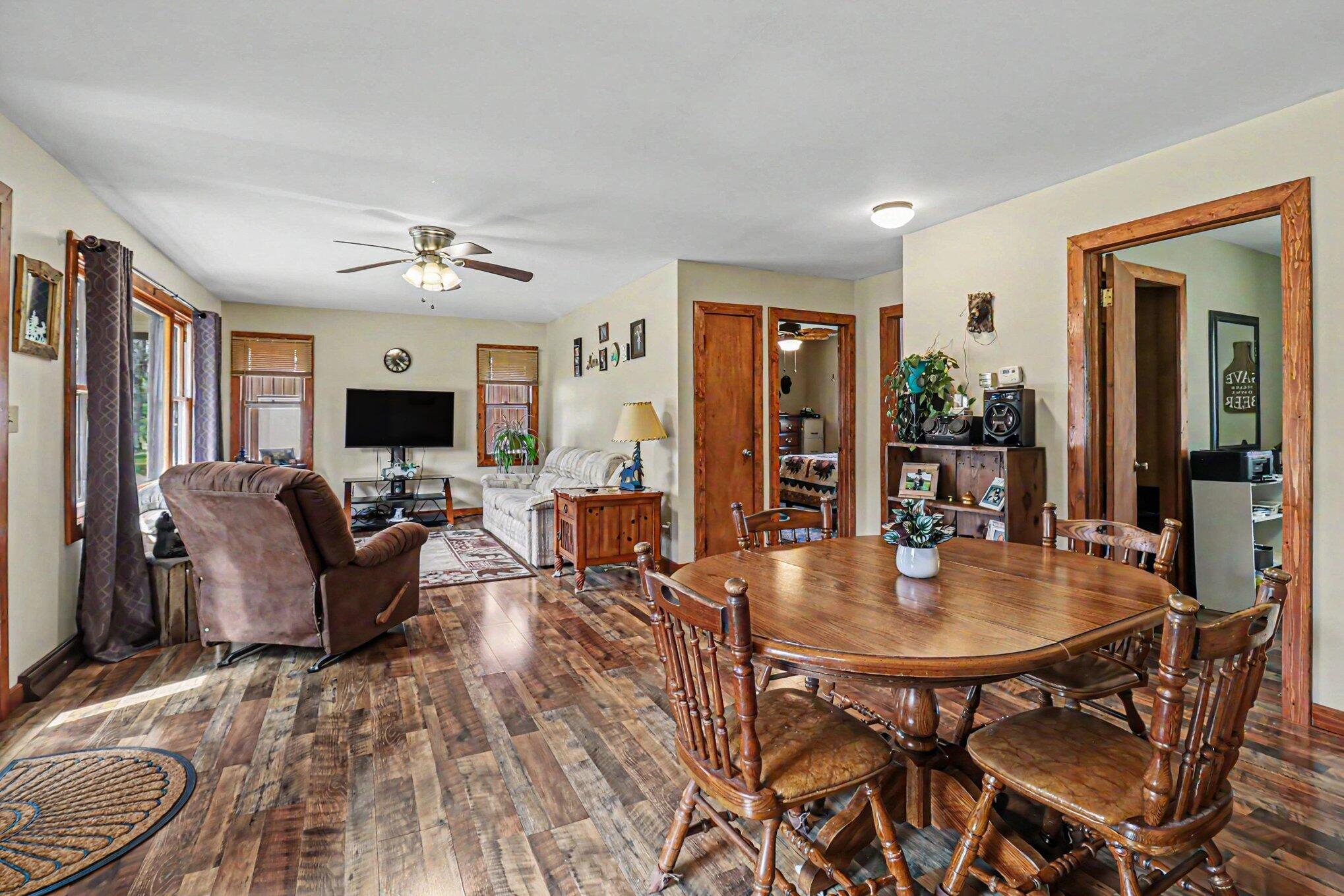 1430 South Walhalla Road Branch, MI 49402 - Photo 6 of 26 Dinging Room V2