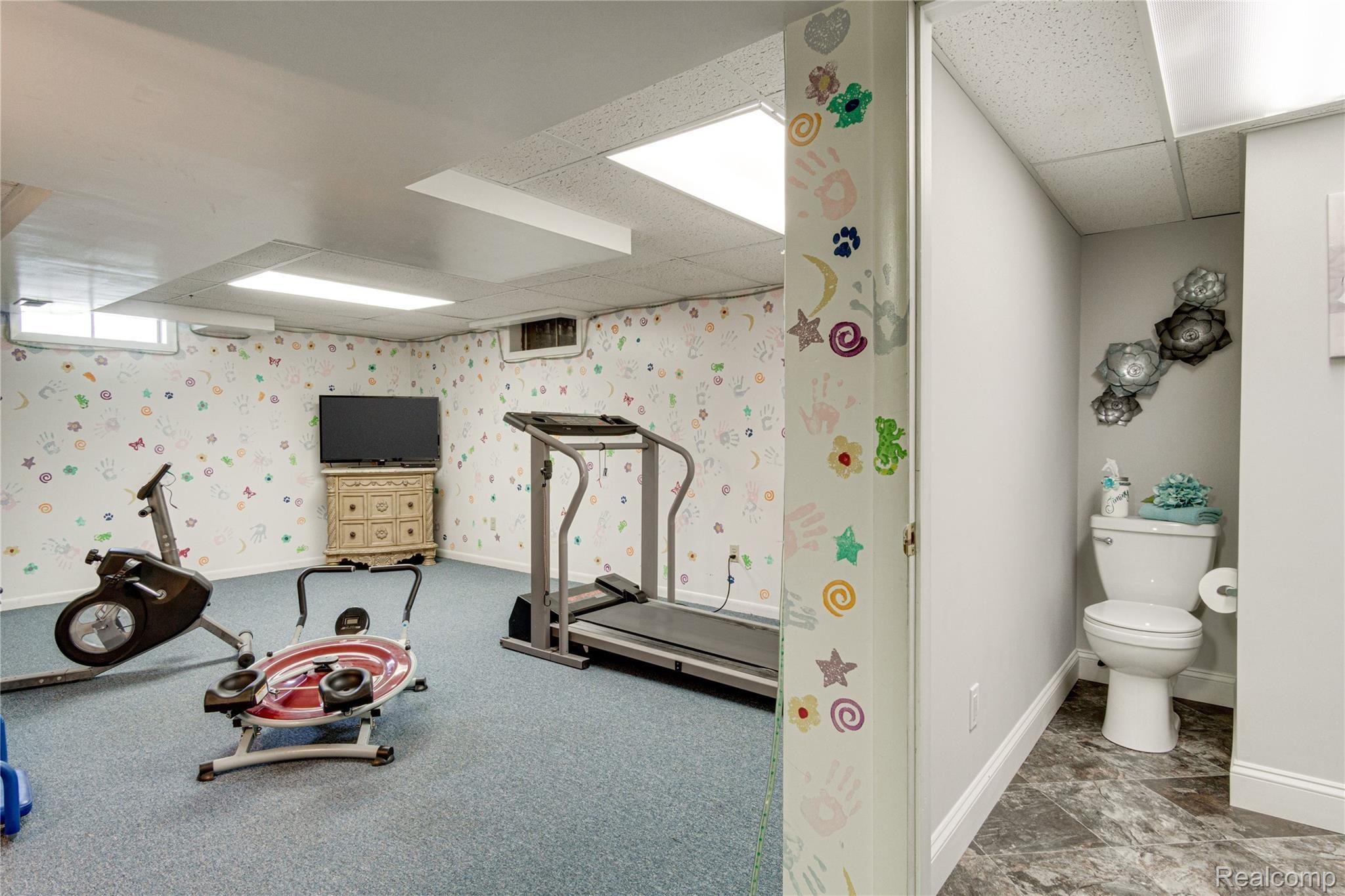 5322 Owen Road Linden, MI 48451 - Photo 23 of 33 Interiors (49 of 54).jpg