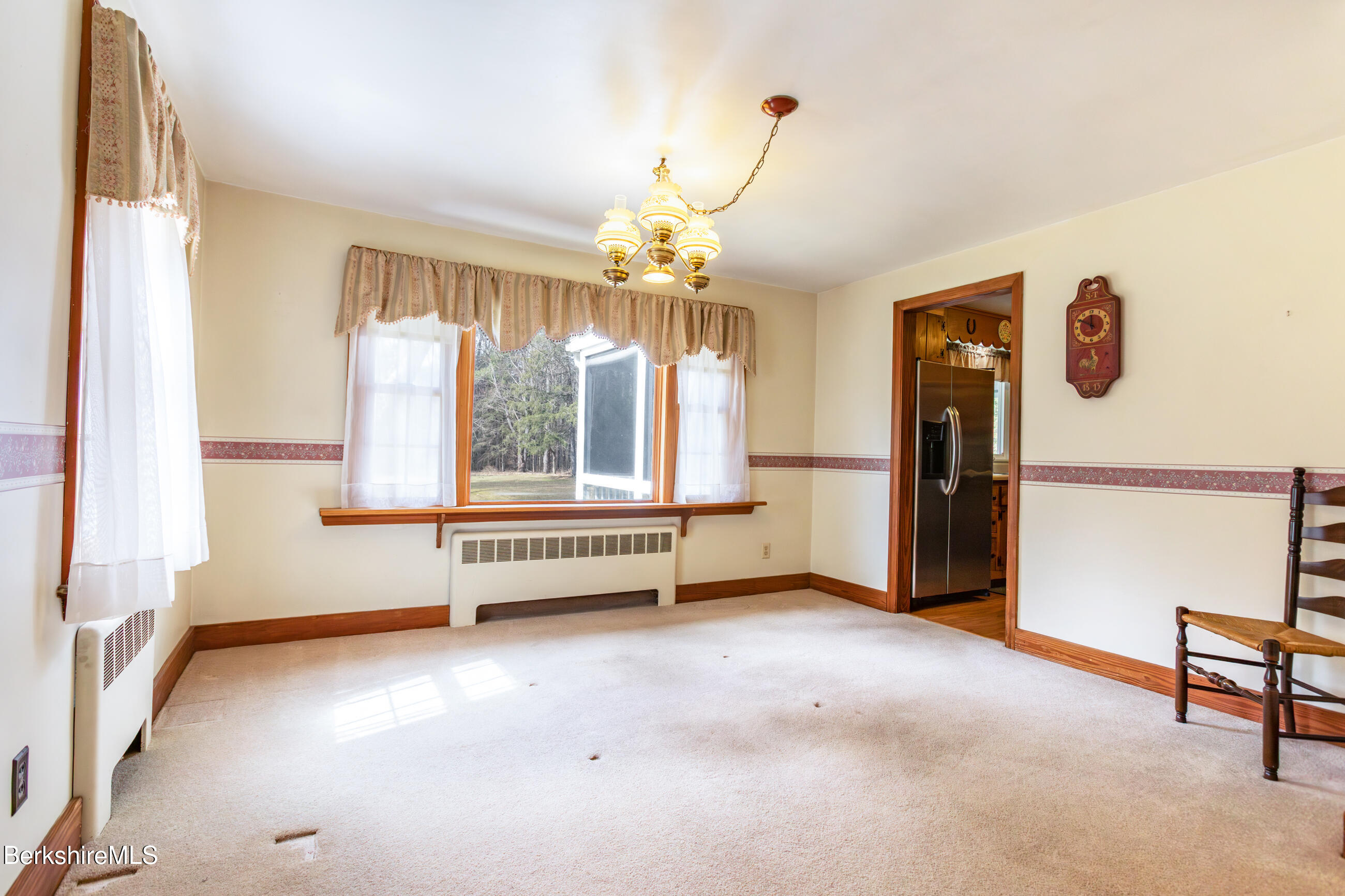 156 East New Lenox Road Pittsfield, MA 01201 - Photo 20 of 41 Dining Room