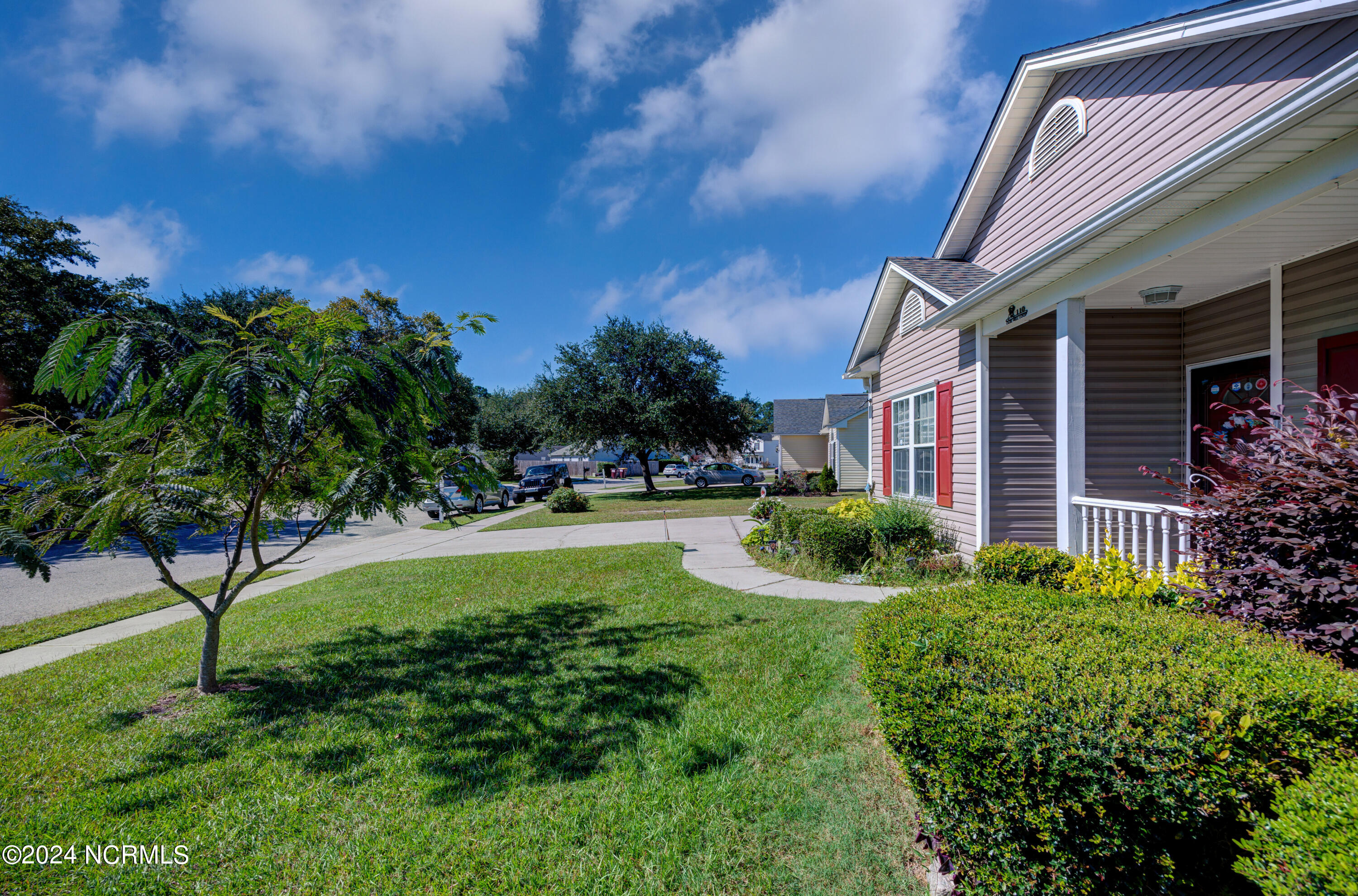 110 Olde Well Loop Road Wilmington, NC 28411 - Photo 4 of 37 110OldeWellLoopRoad-2