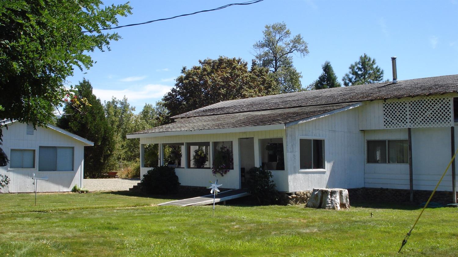 135 Norman Road Selma, OR 97538 - Photo 1 of 19 Primary Photo