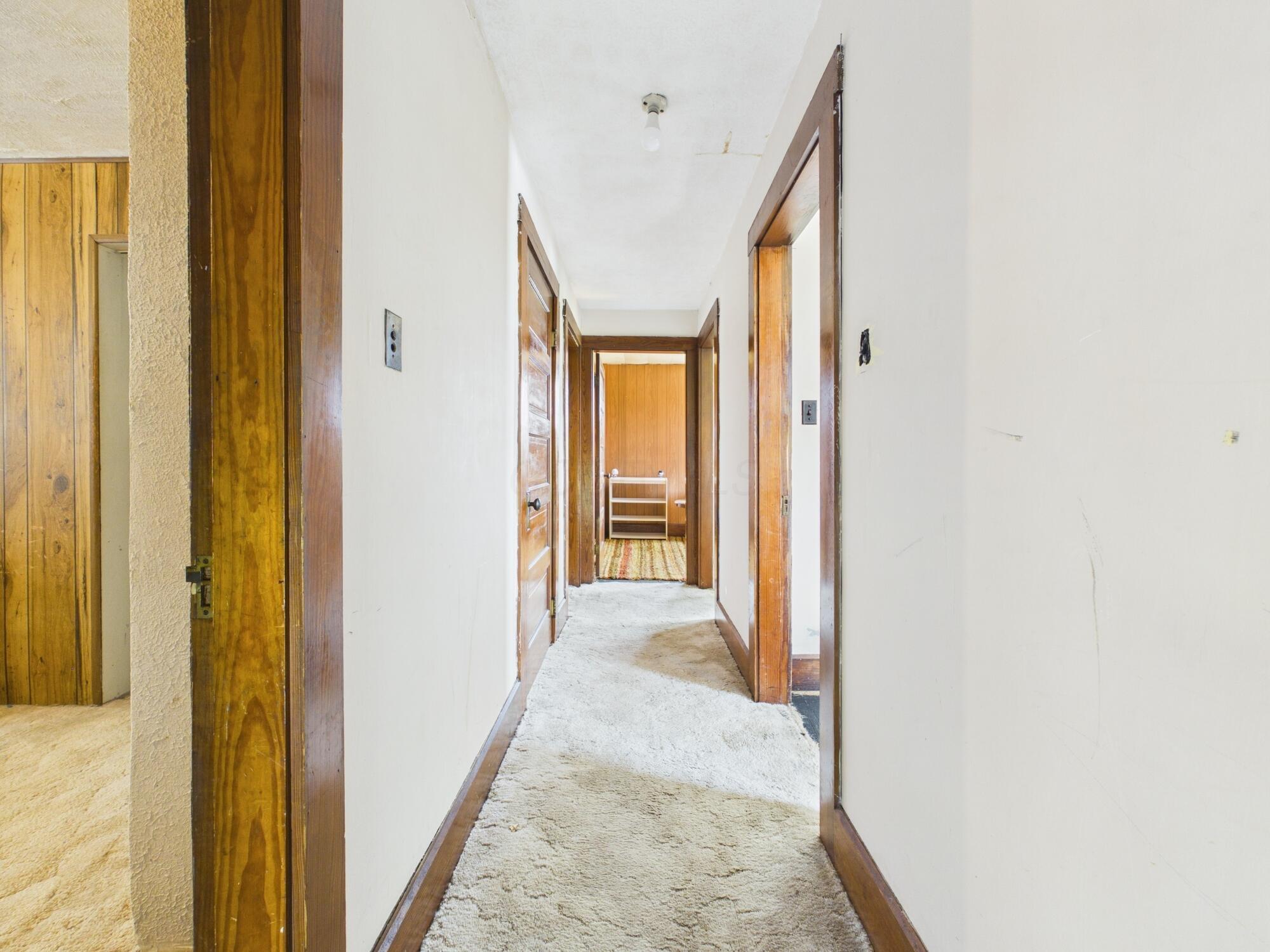 7795 Rose Hill Road Roseville, OH 43777 - Photo 20 of 32 Upstairs hall way