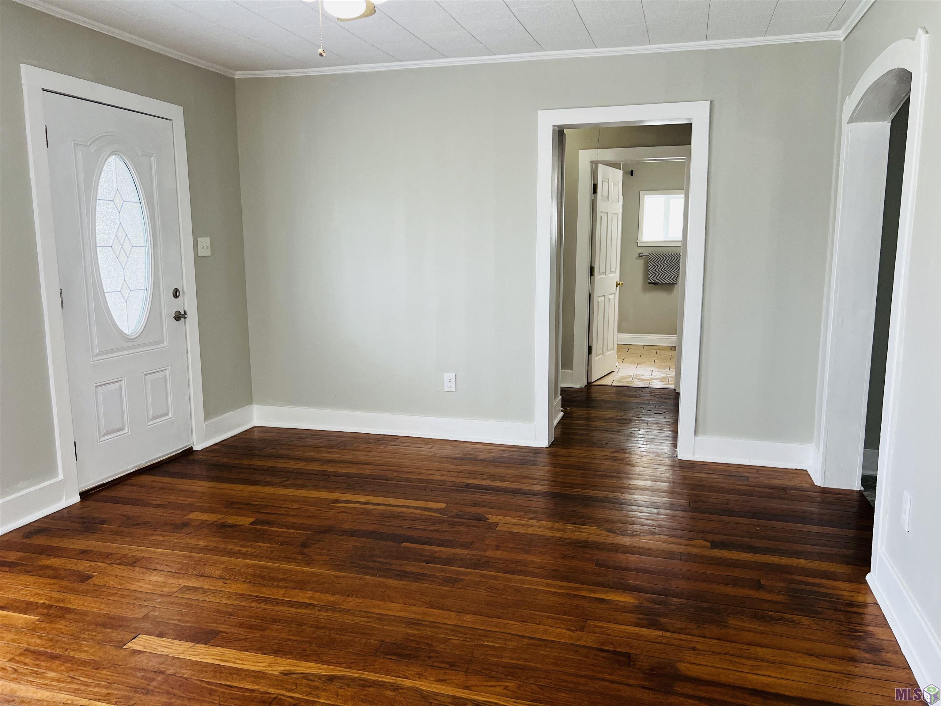 1118 Academy Street Houma, LA 70360 - Photo 19 of 58 Font door entrance