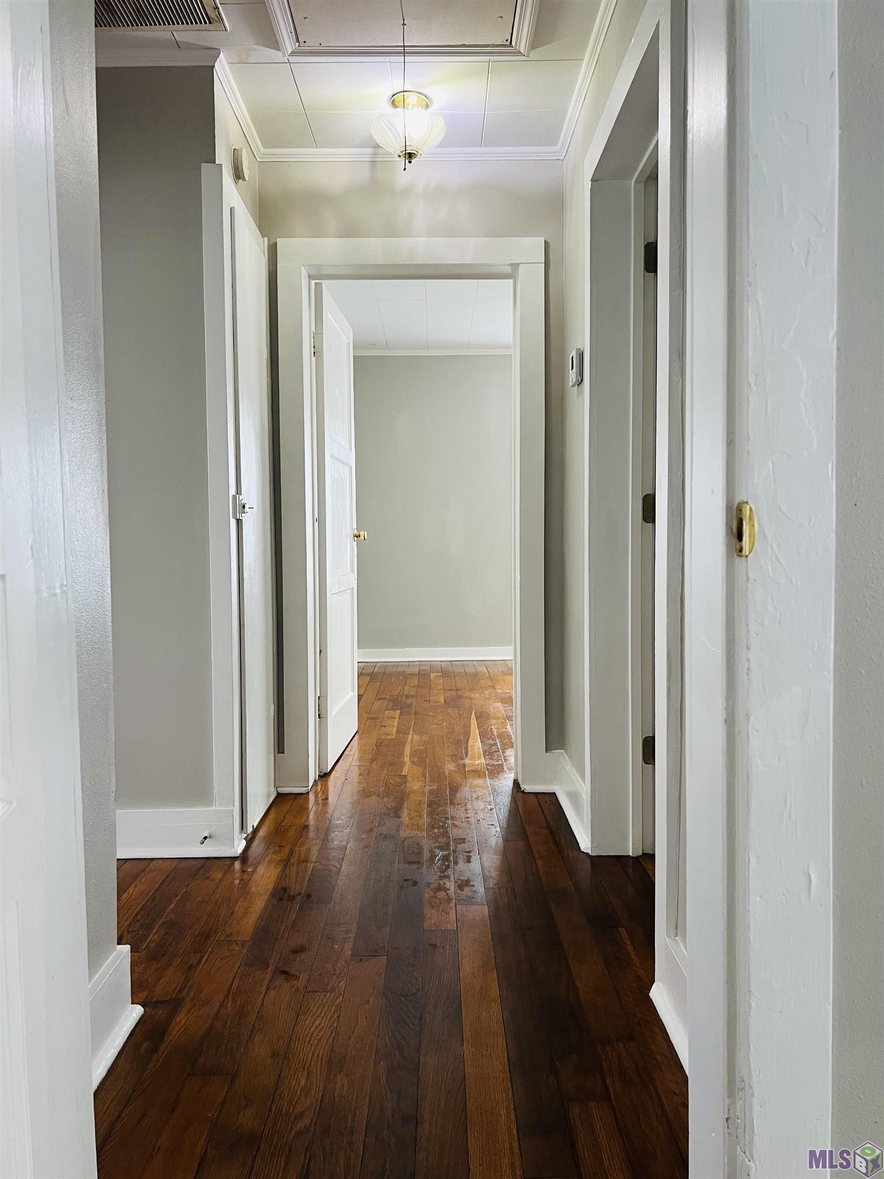 1118 Academy Street Houma, LA 70360 - Photo 27 of 58 main house hallway