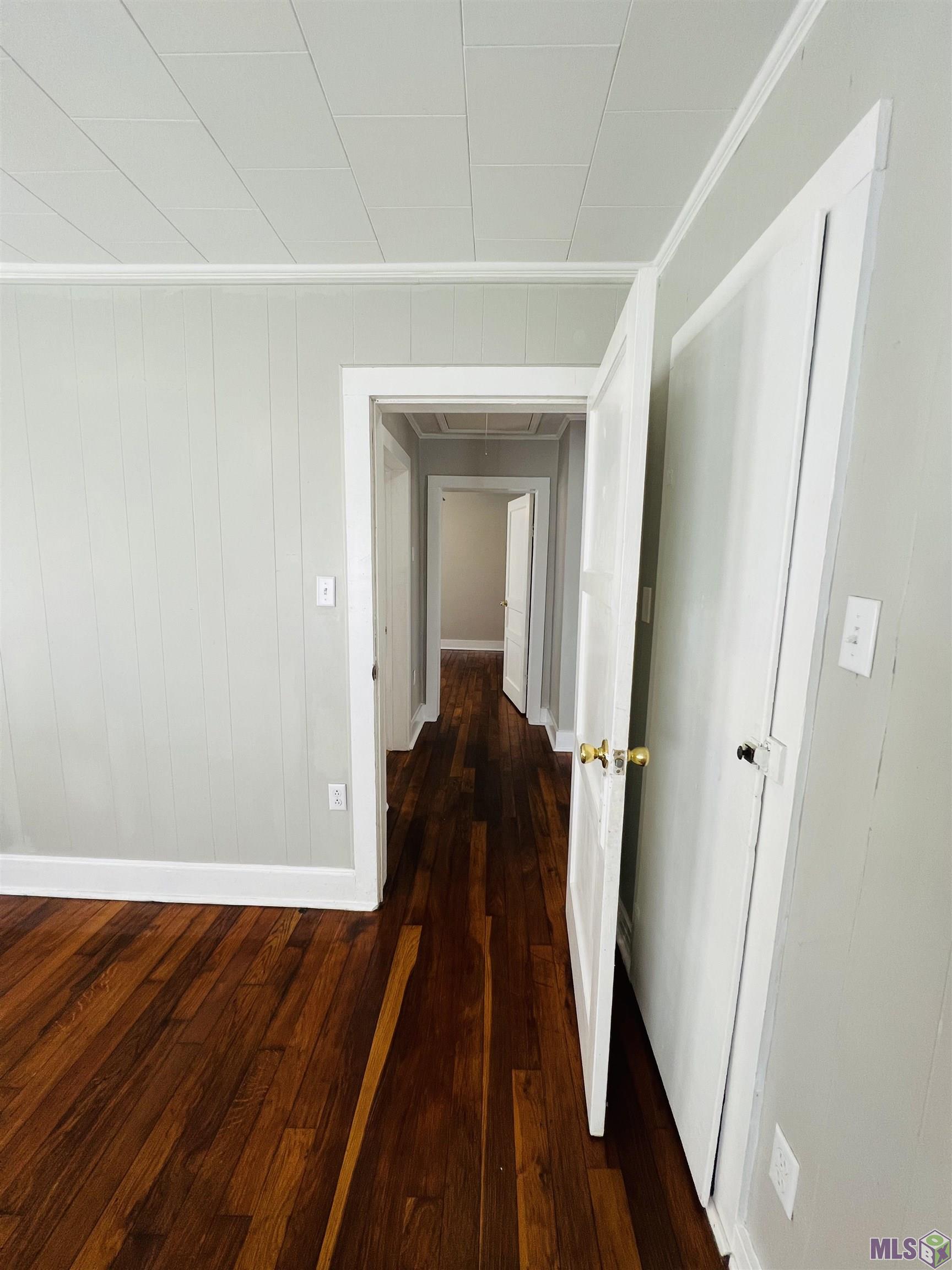 1118 Academy Street Houma, LA 70360 - Photo 28 of 58 between bedroom hallway