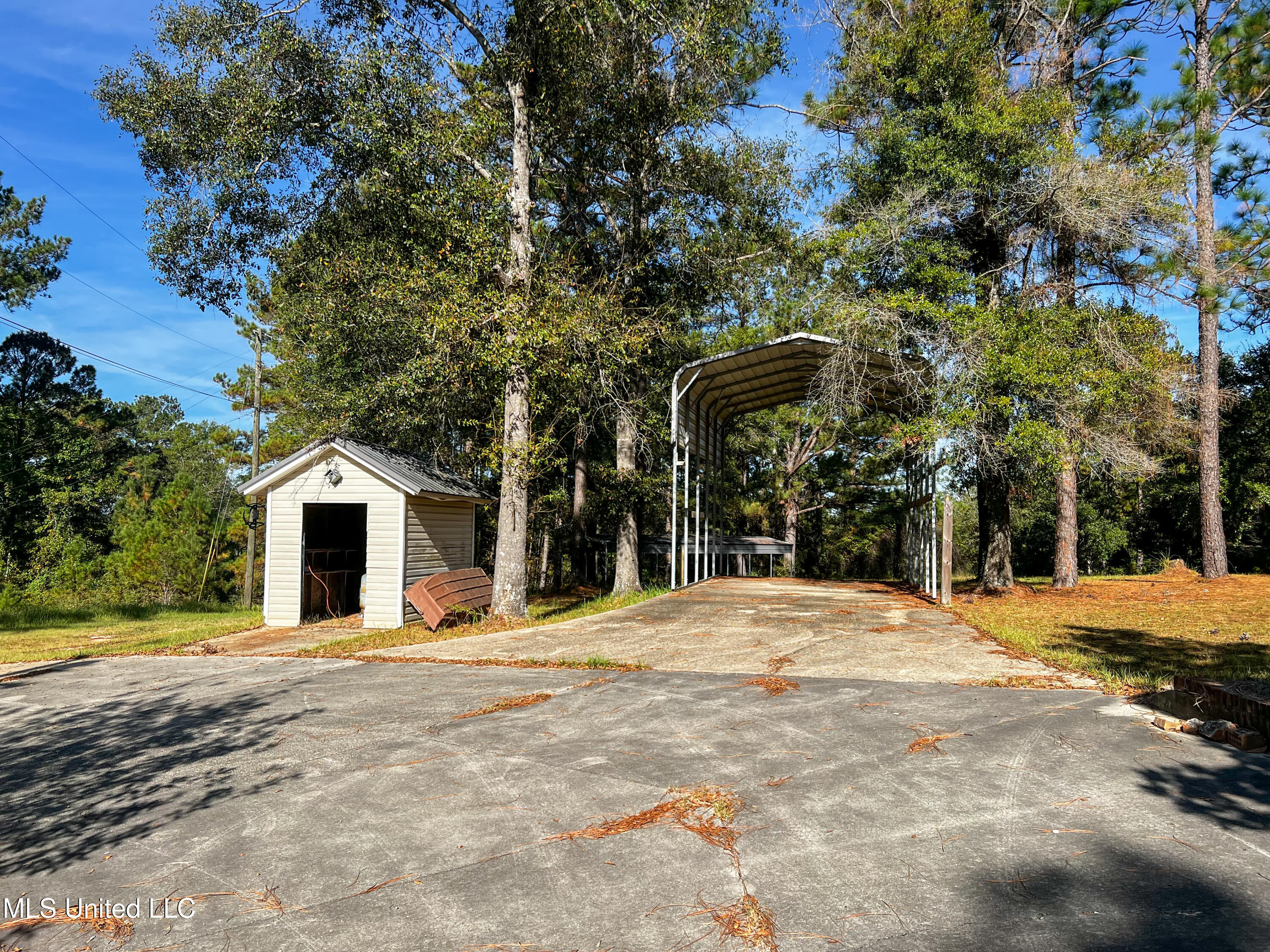 2147 Central Firetower Road Lucedale, MS 39452 - Photo 2 of 59 IMG_3955