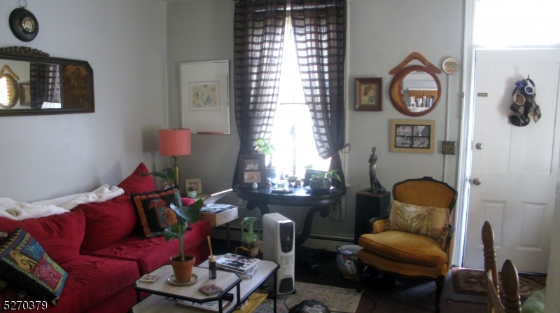 191 Mt Joy Road Phillipsburg, NJ 08865 - Photo 7 of 29 a living room with furniture and a window
