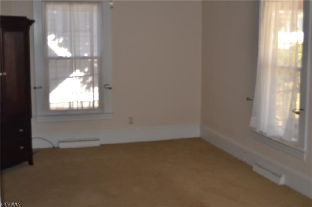 805 Carrick Street High Point, NC 27262 - Photo 2 of 9 Gallery Image 2