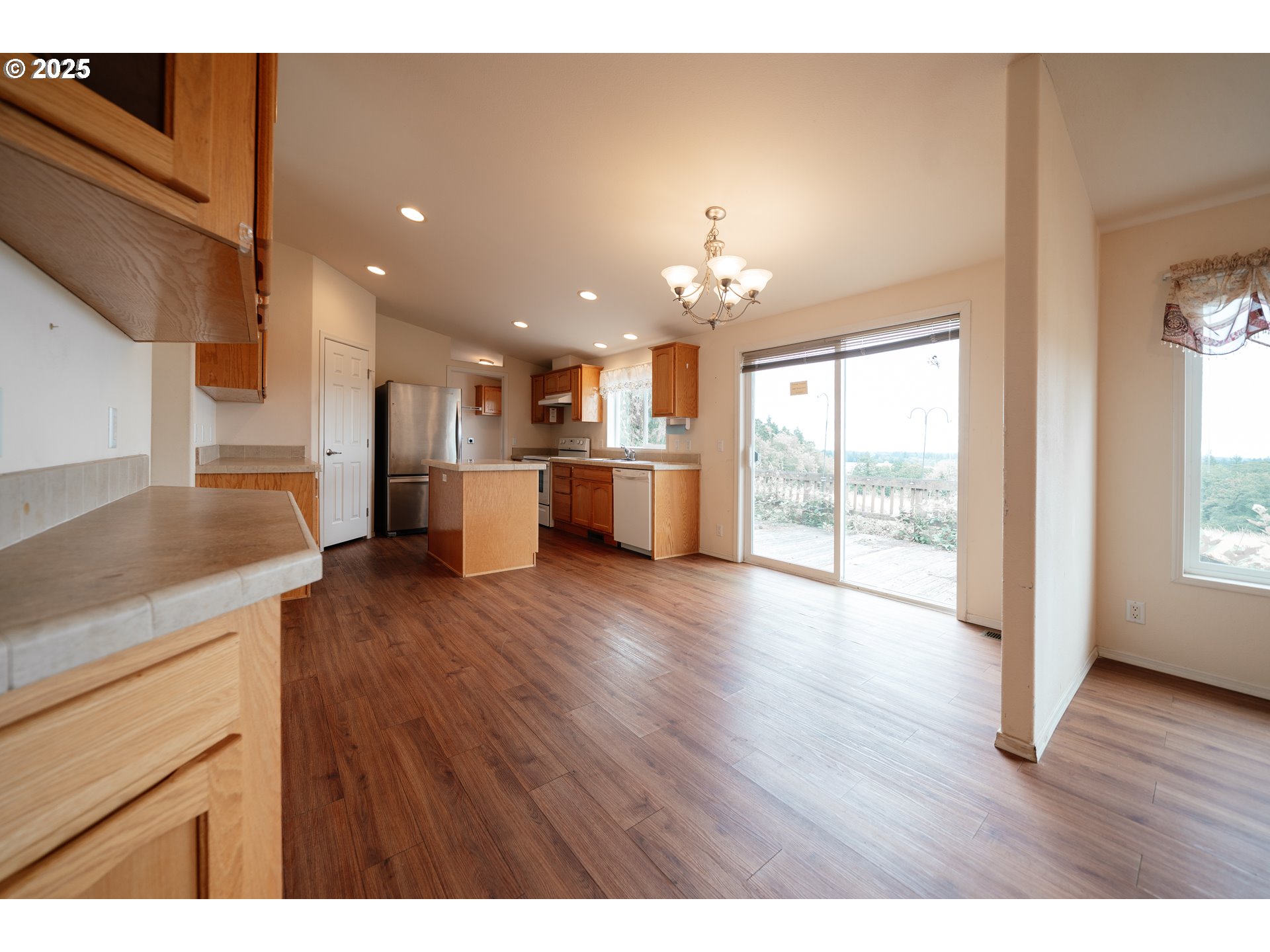 7790 Spring Valley Road Northwest Salem, OR 97304 - Photo 14 of 41 Gallery Image 14