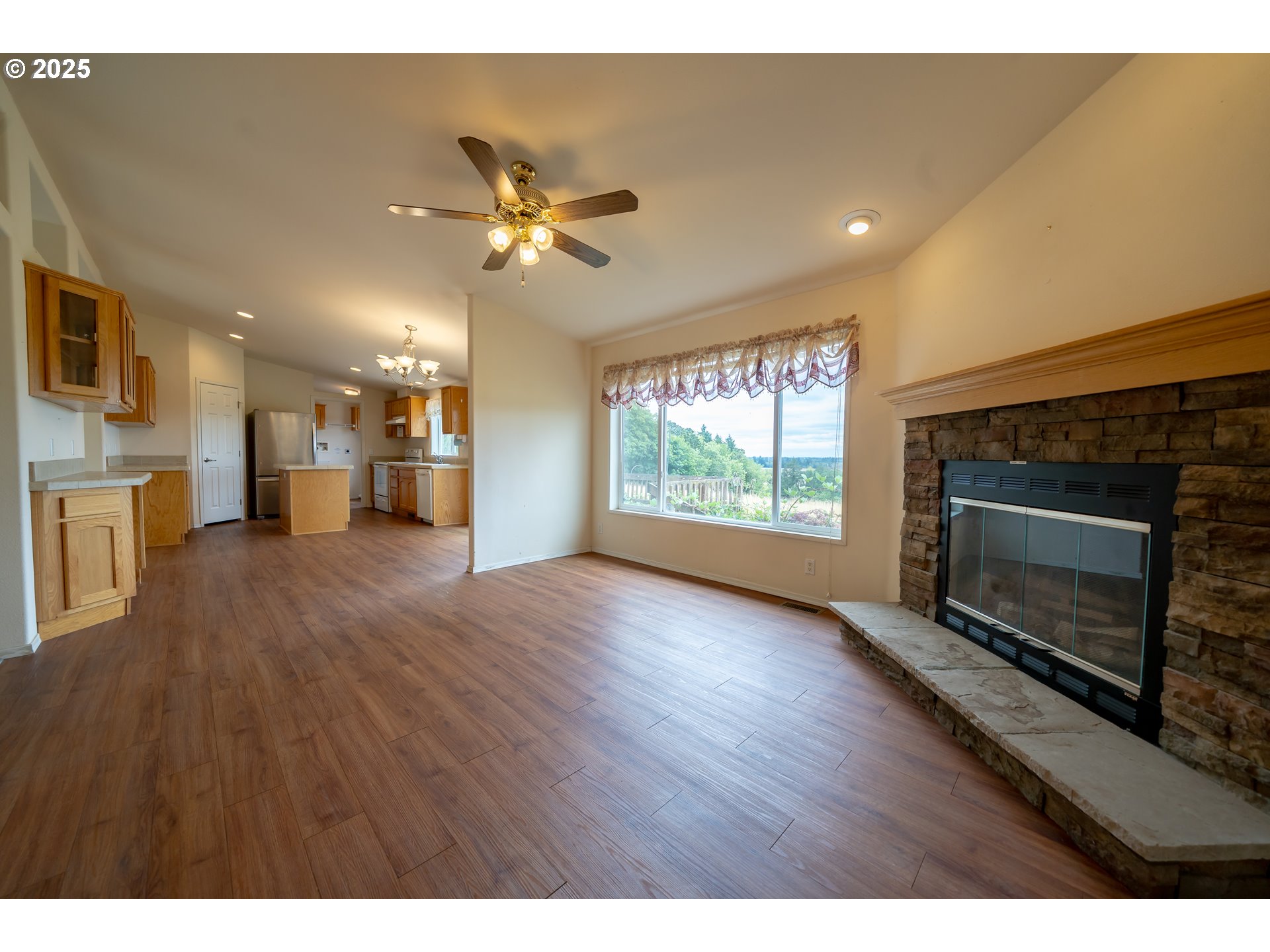 7790 Spring Valley Road Northwest Salem, OR 97304 - Photo 8 of 41 Gallery Image 8
