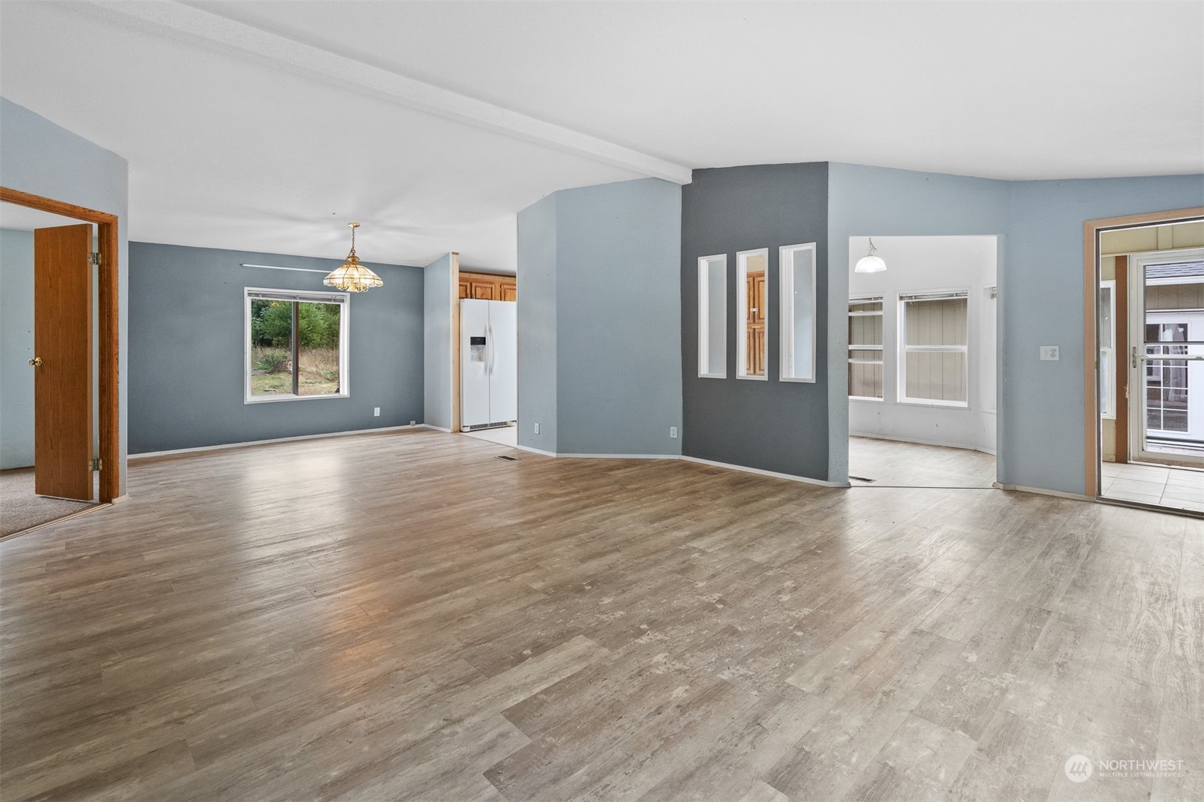 12835 Hubbard Road Southeast Rainier, WA 98576 - Photo 6 of 28 Gallery Image 6