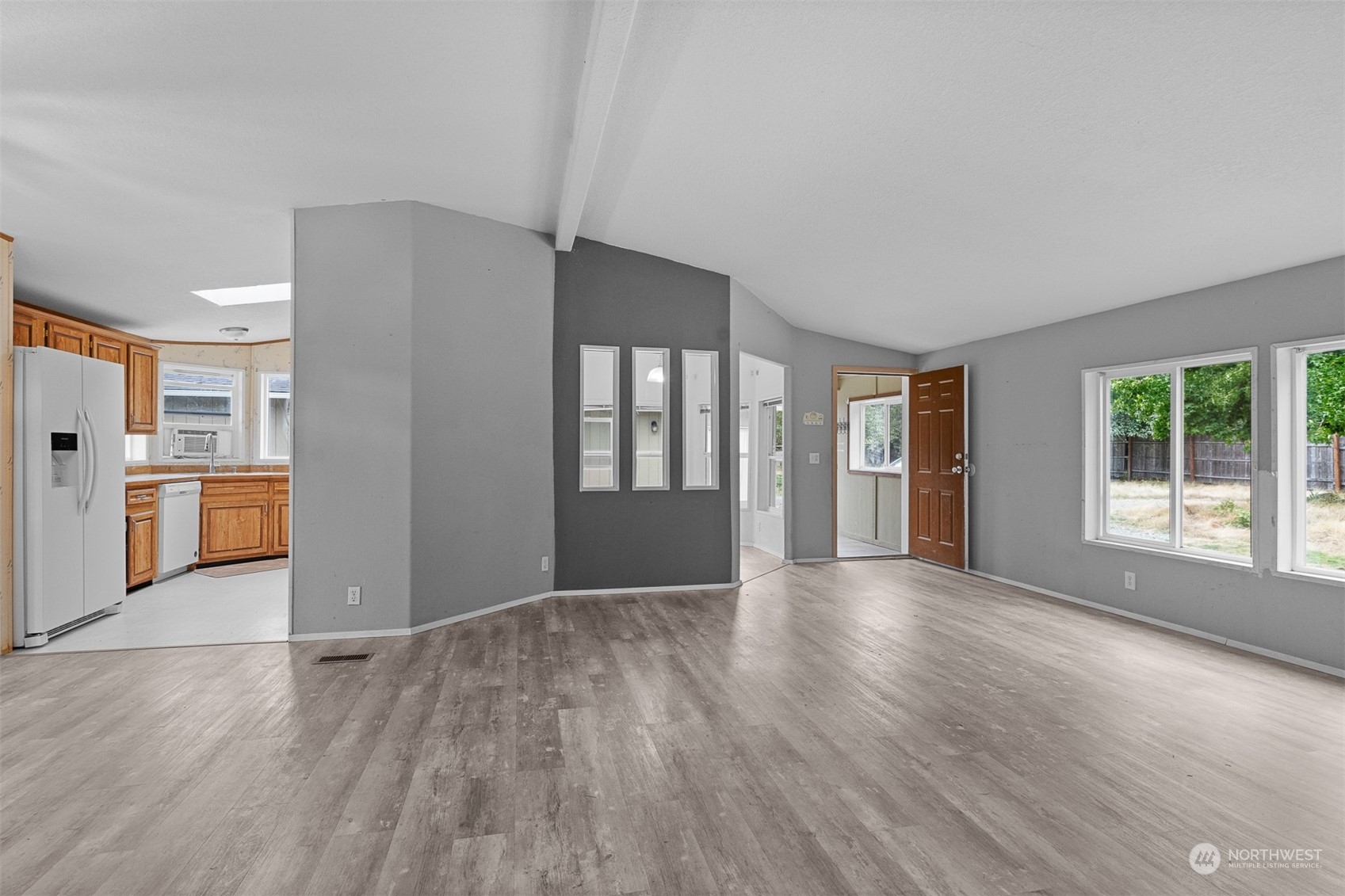 12835 Hubbard Road Southeast Rainier, WA 98576 - Photo 8 of 28 Gallery Image 8