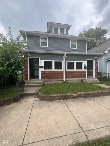 $945 | 824 Harlan Street, Indianapolis, IN 46203