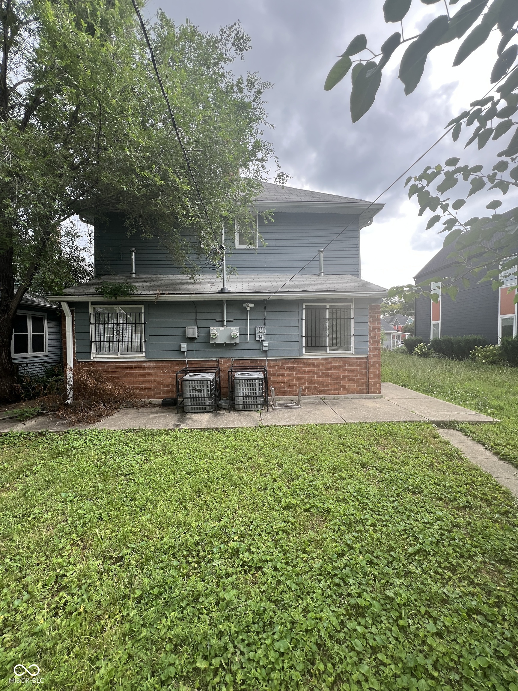 824 Harlan Street Indianapolis, IN 46203 - Photo 2 of 13